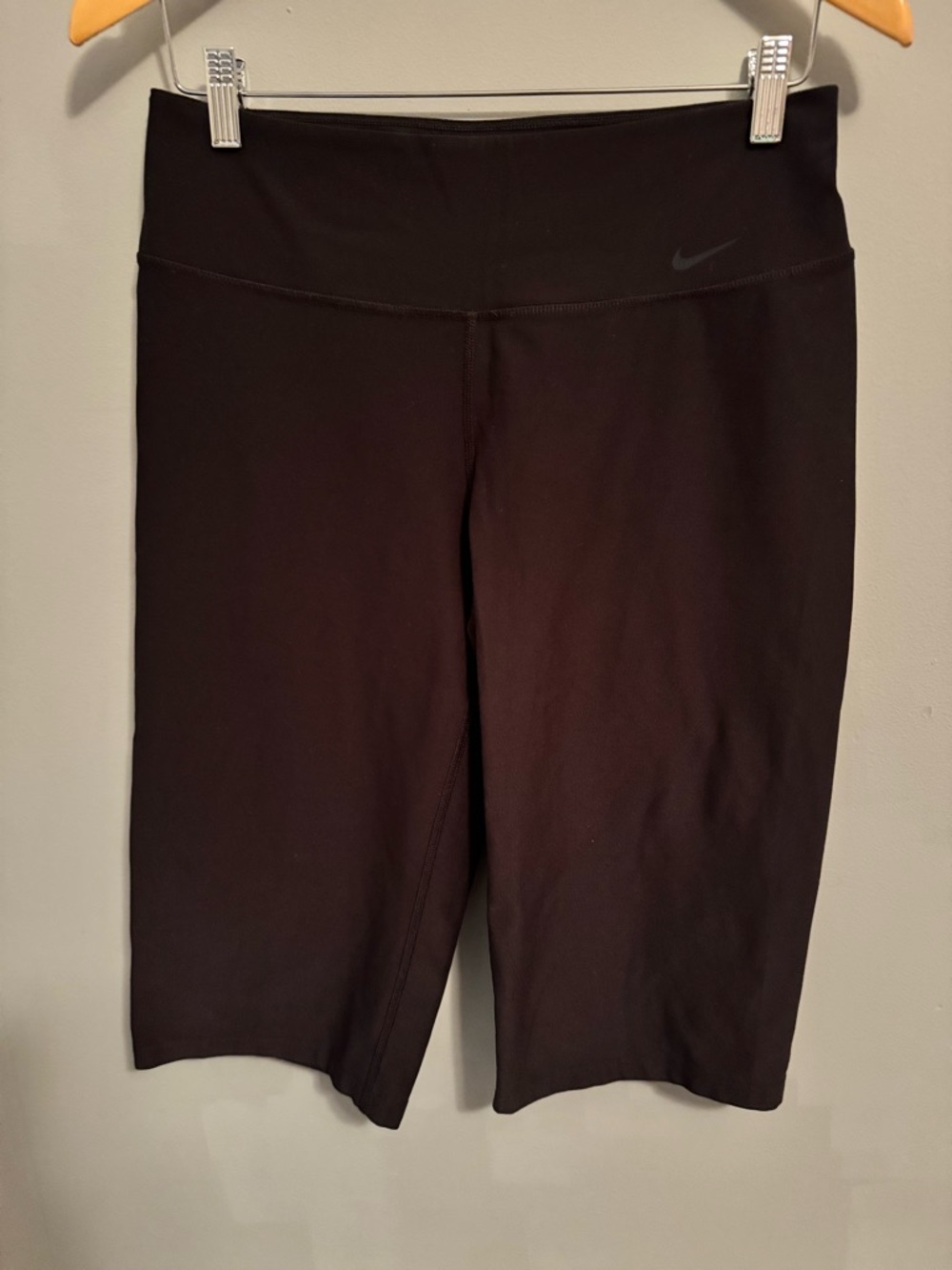 Nike Black High-Waist Capris